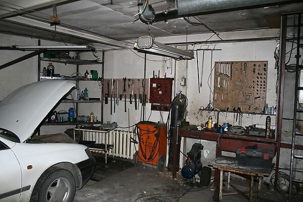 Плюсы и минусы работы в гараже